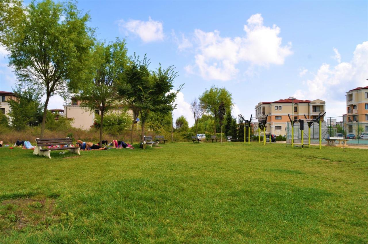 Private Studio In "Green Life Beach Resort Sozopol" Buitenkant foto